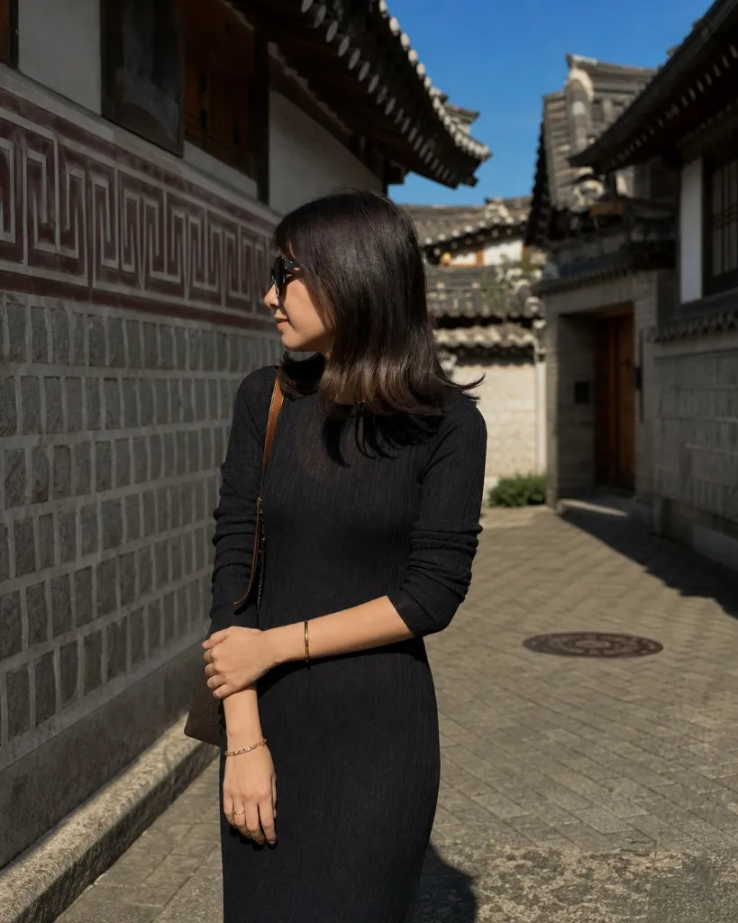 Black ribbed knit midi dress