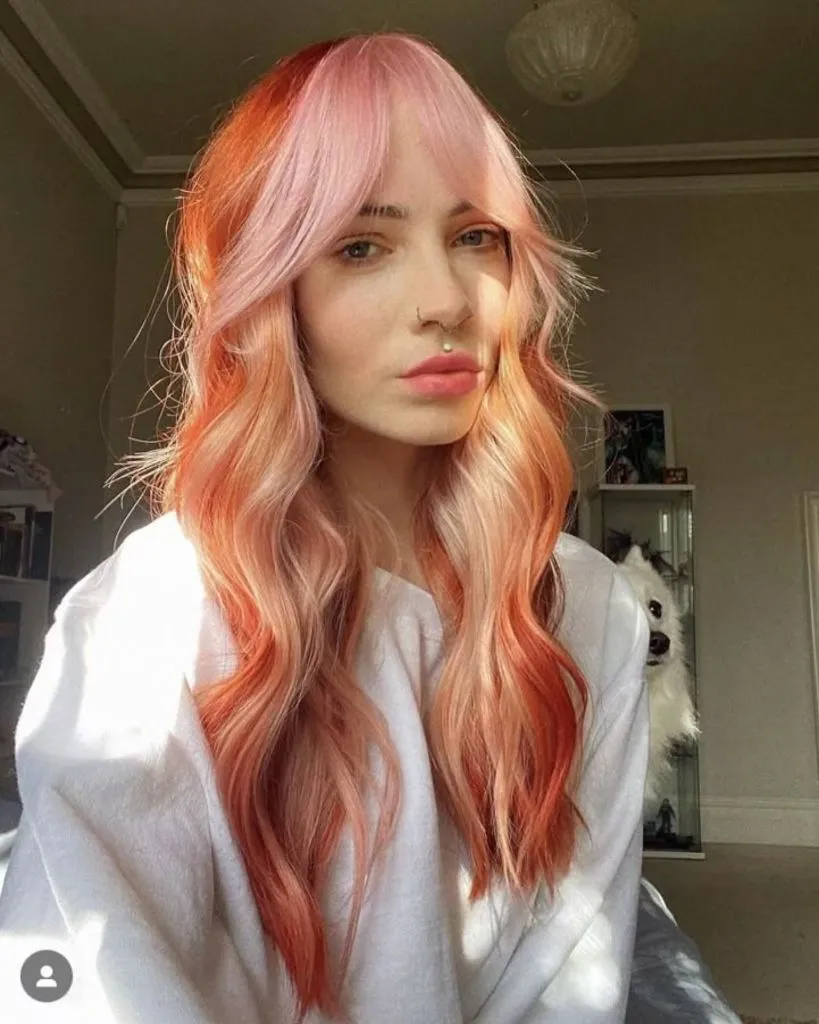 Fall Hair Colour Ideas 2026 Long Rose-Gold Waves With Apricot Dimension