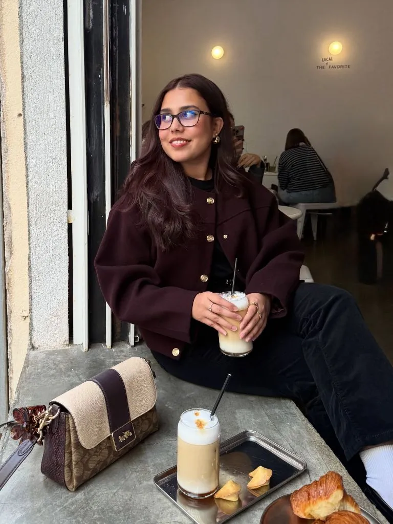 Burgundy jacket café outfit