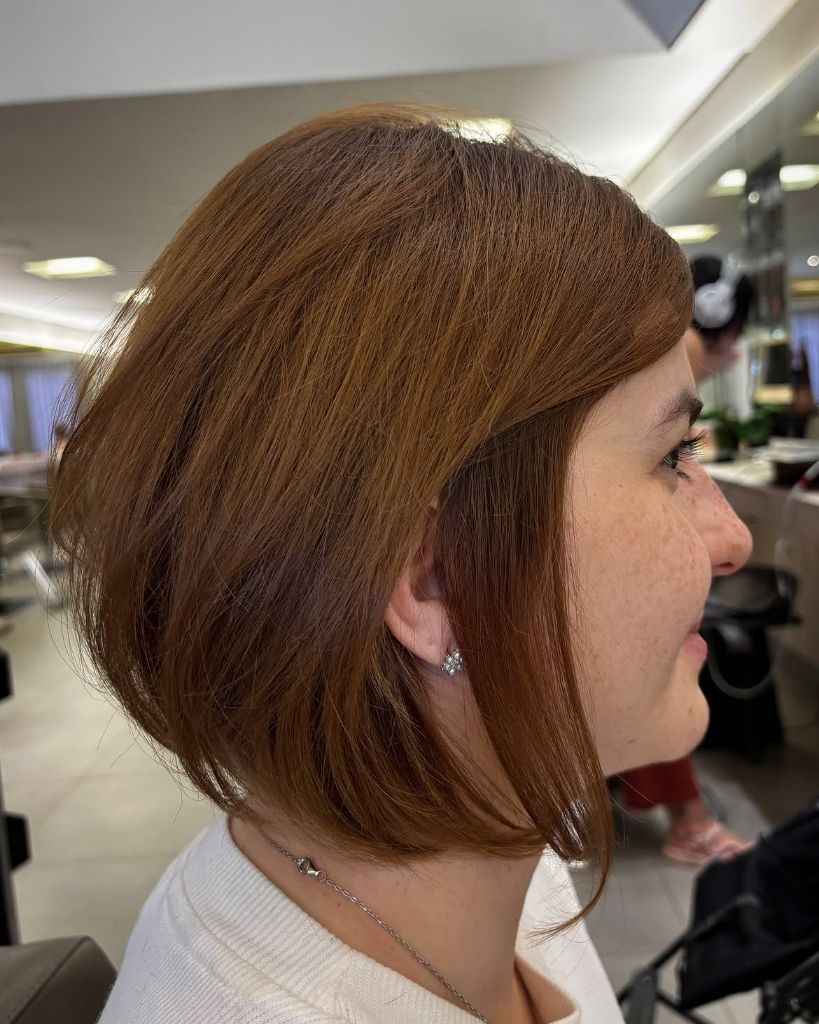 Fall Short Haircuts 2026 Warm Copper Classic Bob with Rounded Silhouette