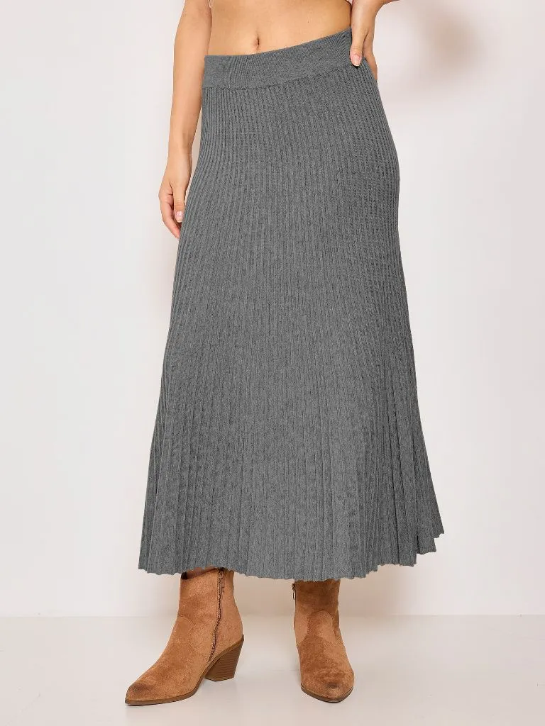 Grey ribbed knit A-line maxi skirt with tan suede ankle boots