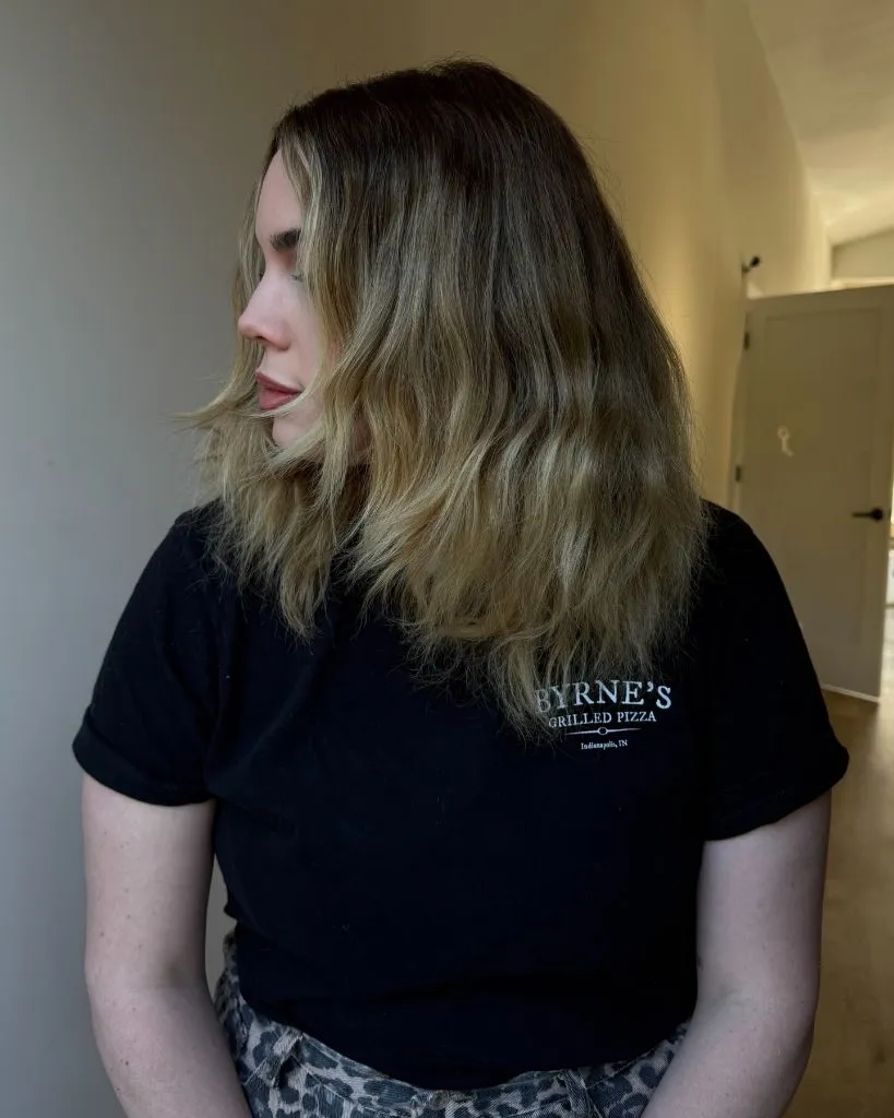 Fall Medium Haircuts 2026 Dark Root Ombre Bob with Tousled Texture