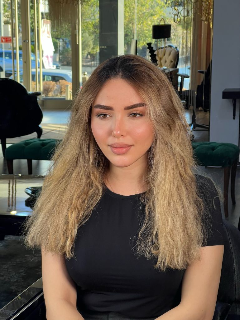 Fall Hair Colour Ideas 2026 Natural Sandy Blonde With Beachy Texture