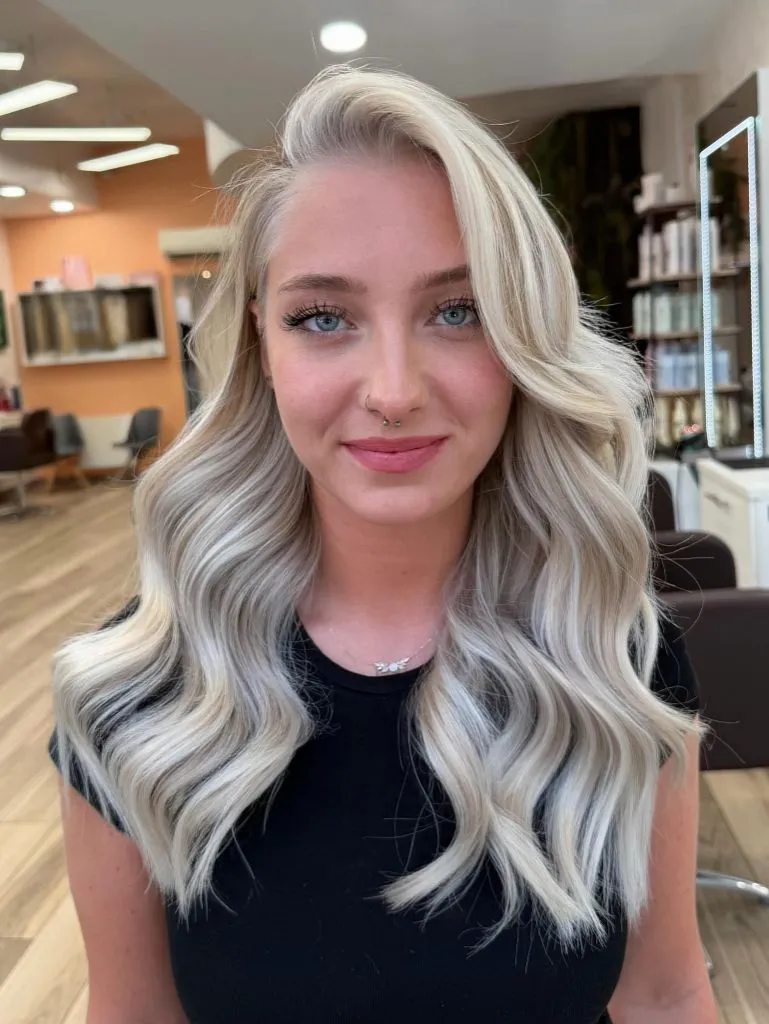 Fall Blonde Hair Colour 2026 Creamy Vanilla Ice Blonde With Soft Beach Waves