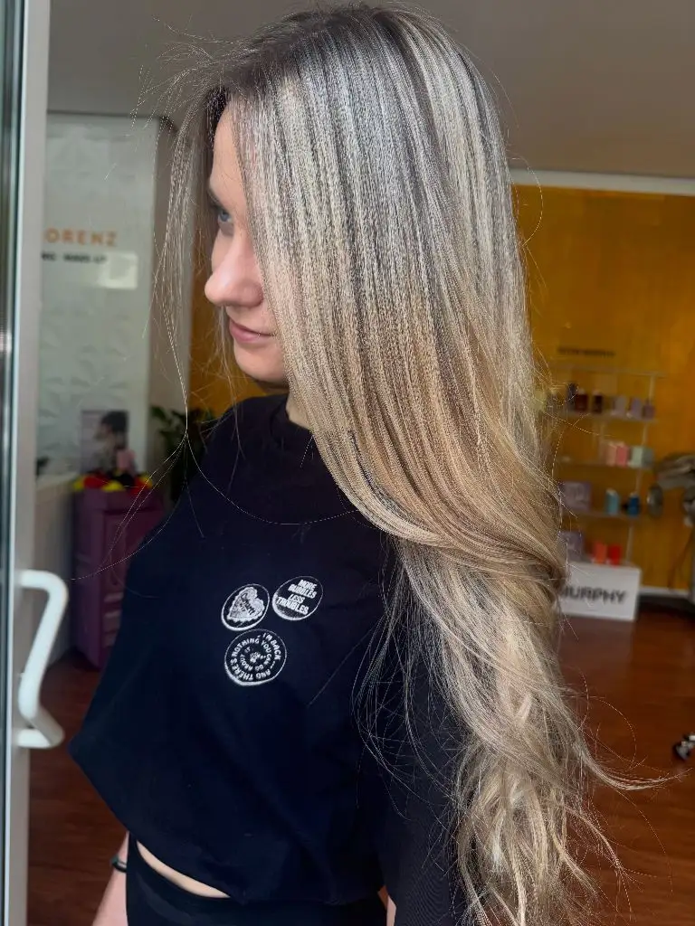 Fall Hairstyles 2026 Ash Blonde Balayage With Dimensional Grow-Out