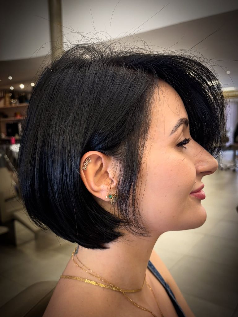 Fall Short Haircuts 2026 Jet Black Precision Bob with Stacked Back Volume