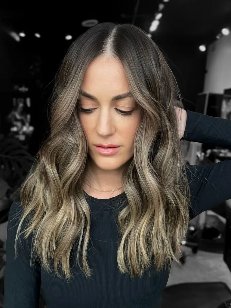 Bronde balayage with warm and cool blend, undone waves