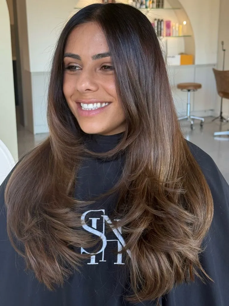Fall Brunette Hair Colour 2026 Glossy Chocolate Blowout With Seamless Caramel Dimension