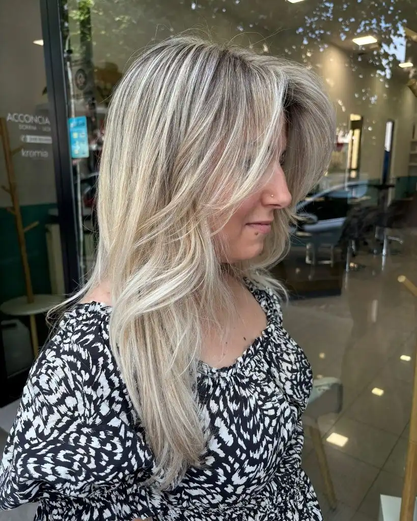 Fall Hairstyles for Long Hair 2026 Icy Ash Blonde Layers With Effortless Lived-In Texture