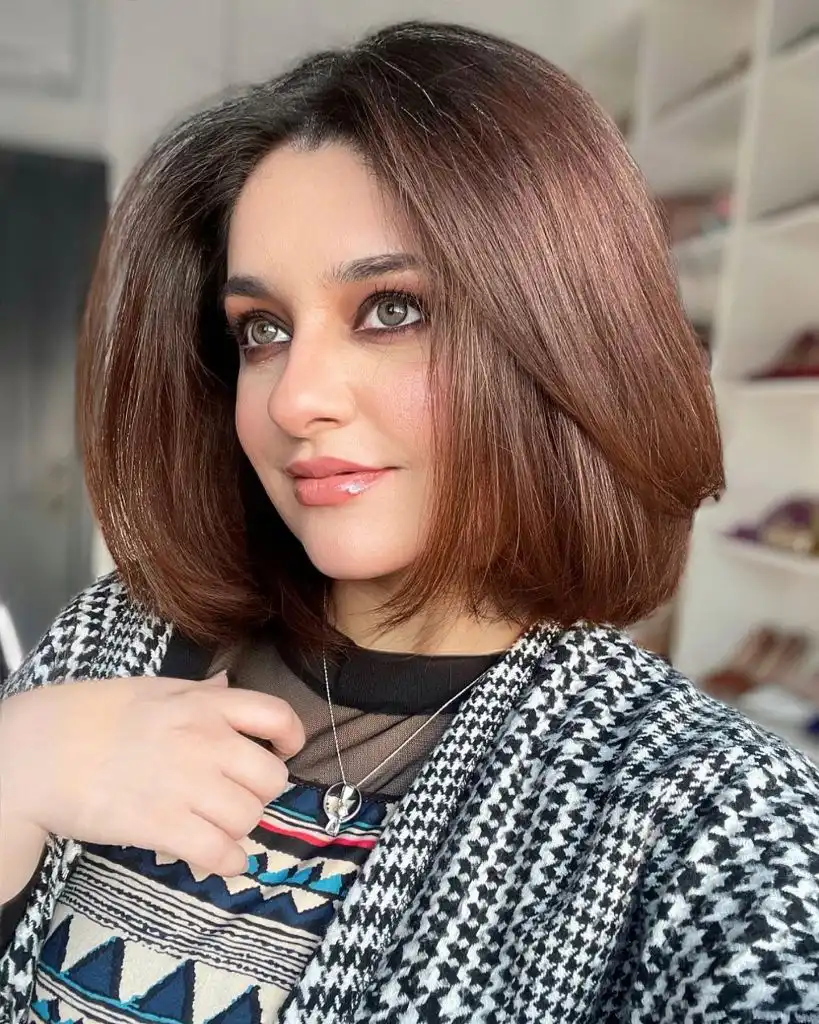 Fall Short Haircuts 2026 Rich Chocolate Rounded Bob with Glossy Finish