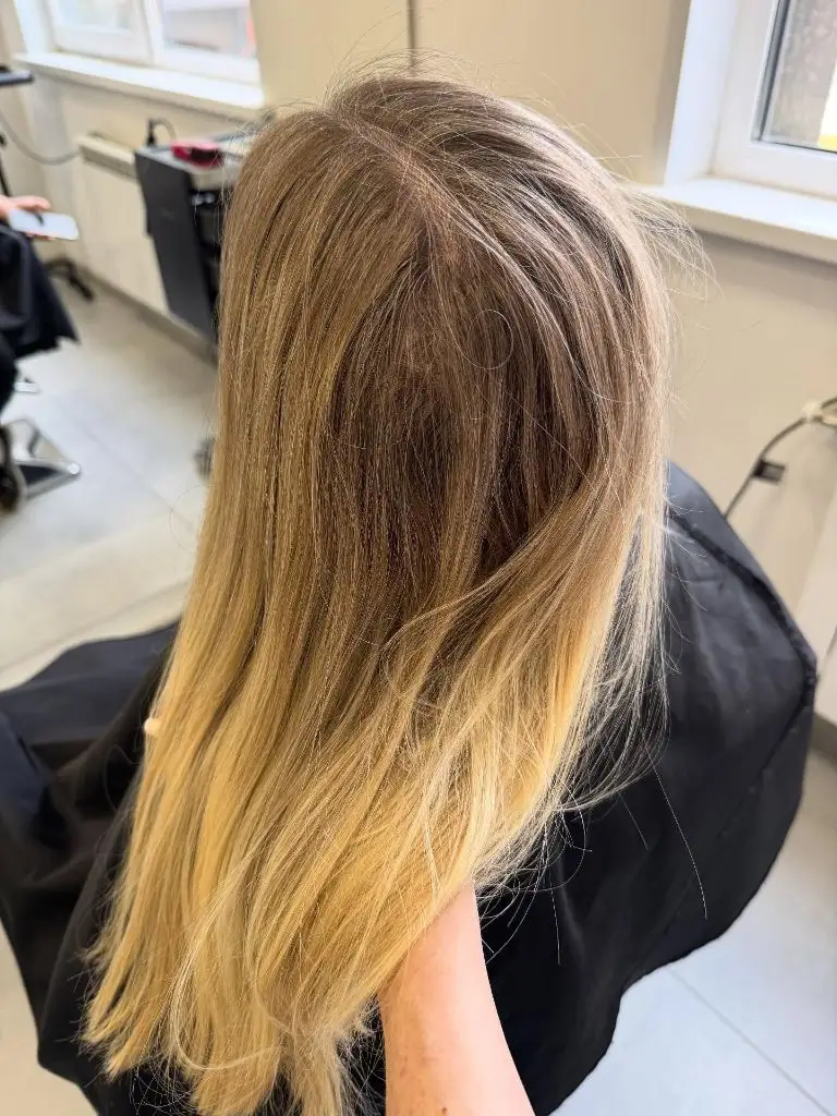 Fall Blonde Hair Colour 2026 Lived-In Dark Blonde With Natural Warm Ombré