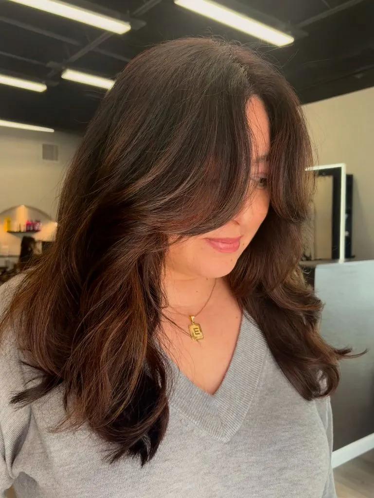 Fall Brunette Hair Colour 2026 Deep Cocoa Waves With Subtle Warm Undertones