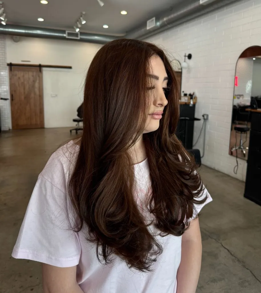 Fall Medium Haircuts 2026 Rich Espresso Blowout with Soft Cascading Layers