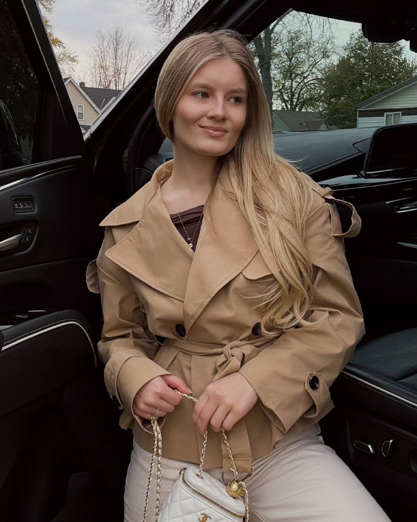 Cropped trench coat outfit