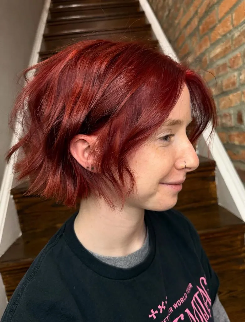 Bobbed Haircut for Women Fiery Cherry-Red Textured Crop with Piecey Layers