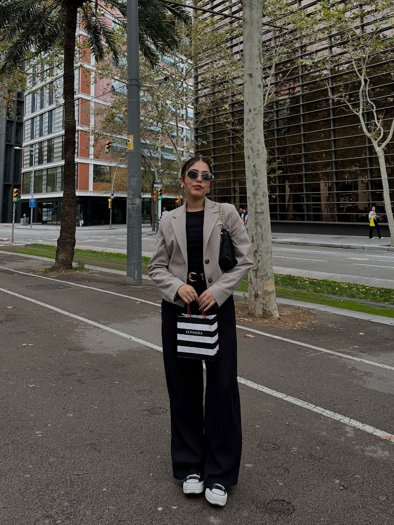 Blazer and wide-leg pants in Barcelona