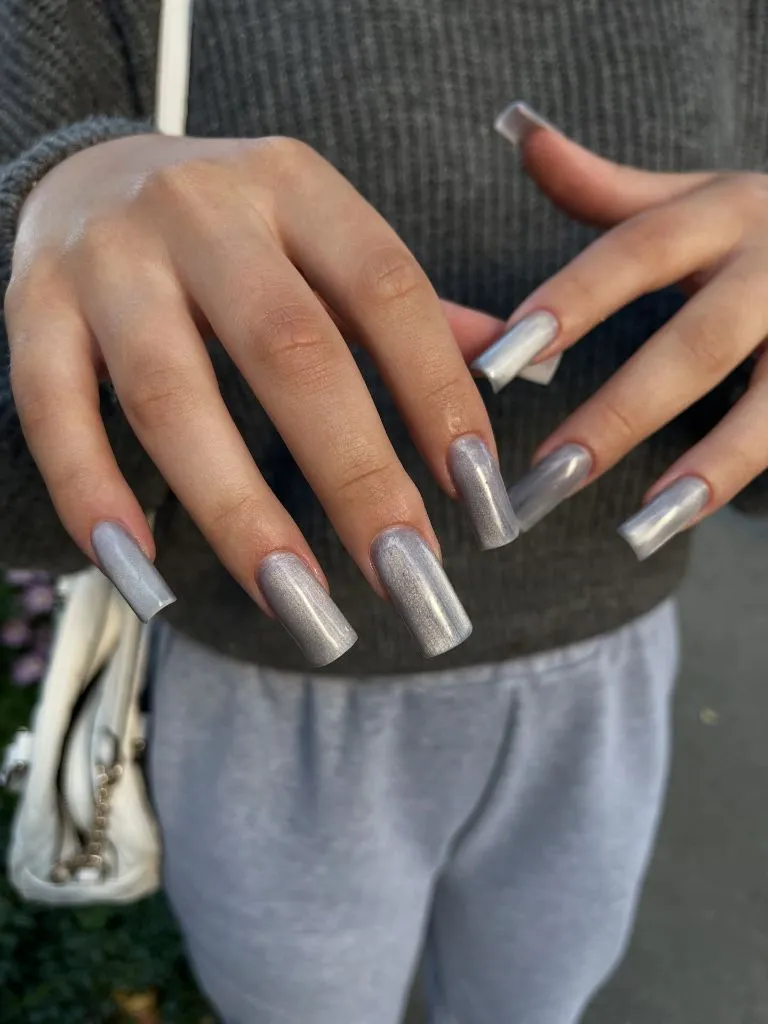 Fall Wedding Nails 2026 Silvery Cat-Eye Chrome On Long Square Nails