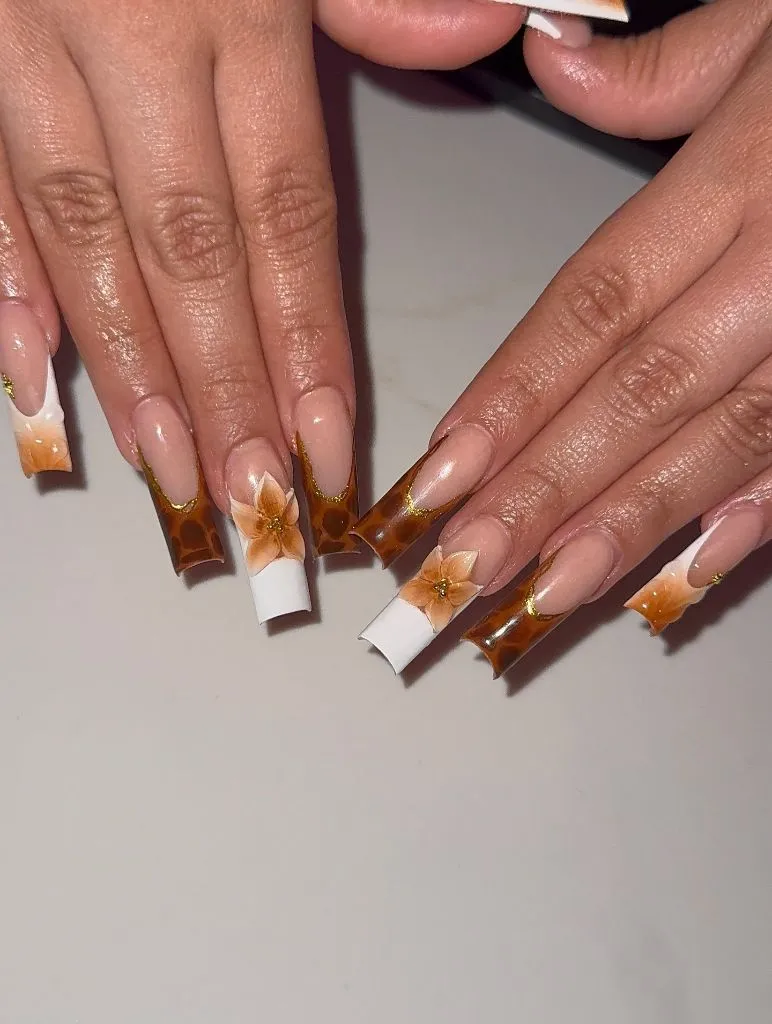 Fall Long Nails 2026 Amber Floral Duck-Tip Long Nails