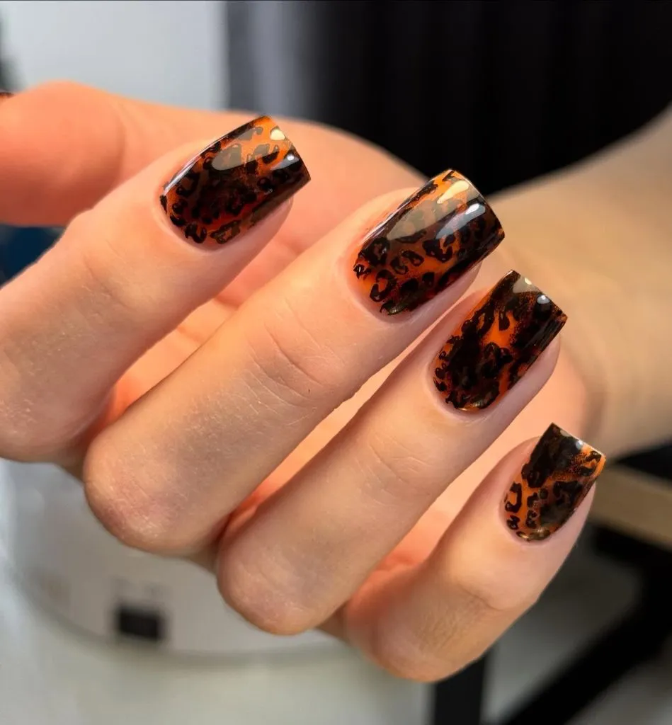 Fall Nail Inspiration 2026 Tortoiseshell Short Square Nails