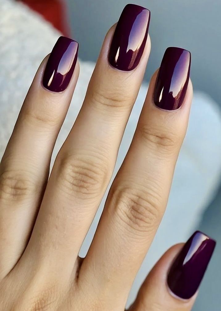 Plum matte nails with glossy tips