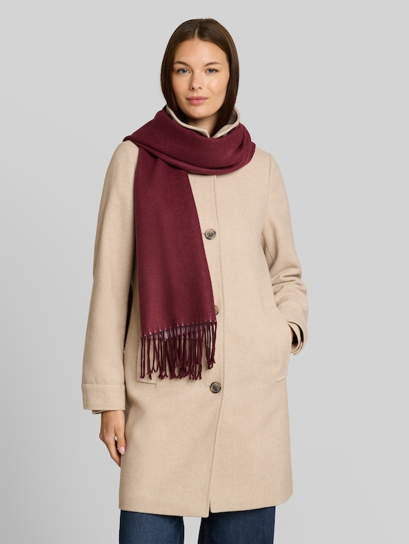 Burgundy fringed scarf
