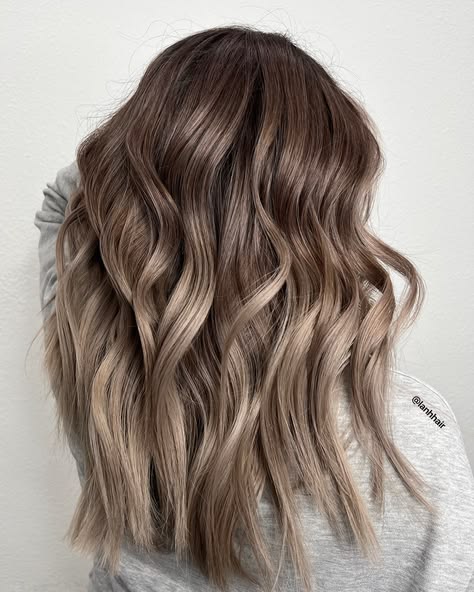 Mushroom brown beach waves with highlights