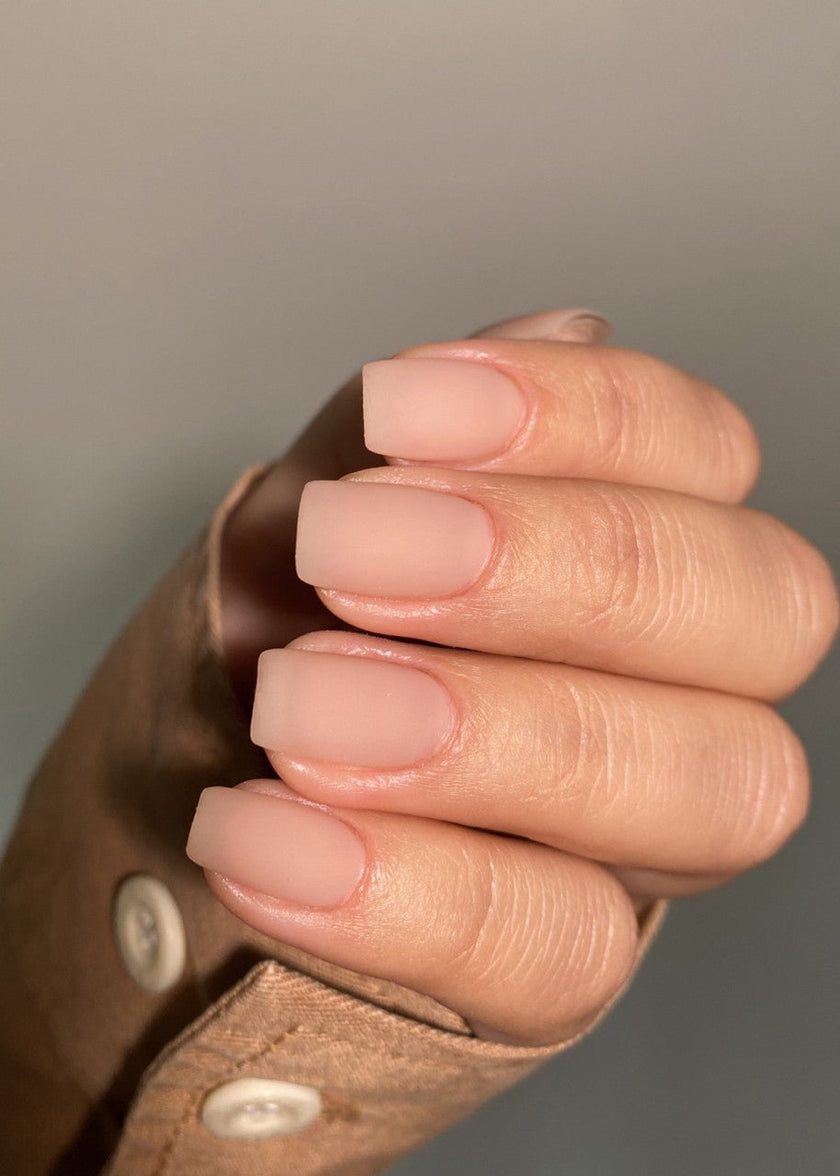 Matte nude short oval nails
