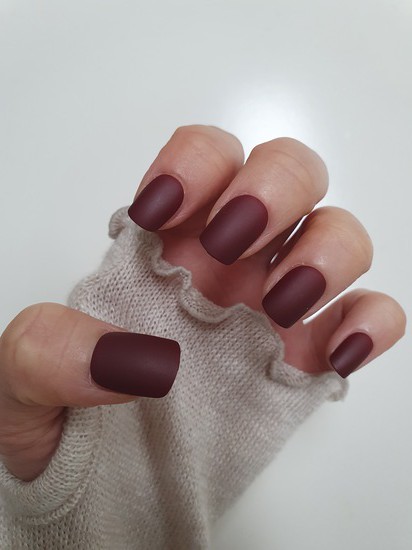Matte burgundy almond nails