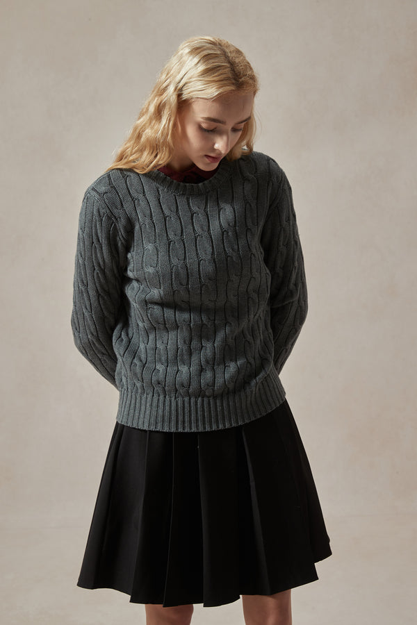Cable-knit sweater outfit