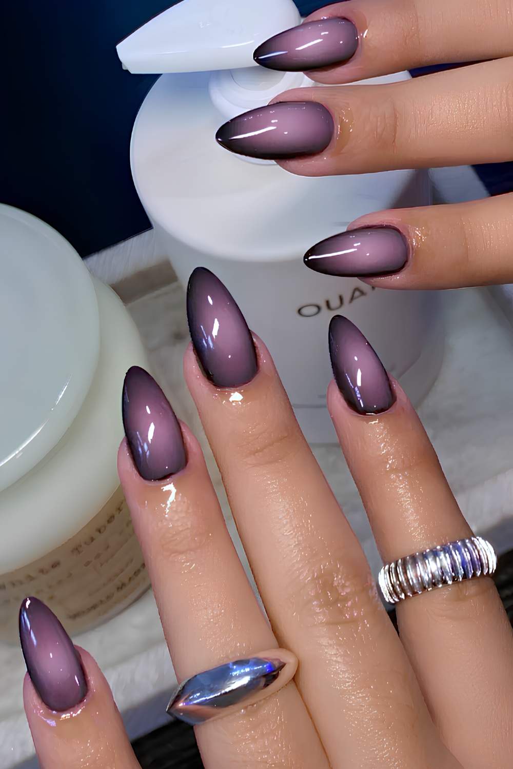Violet Haze: a violet aura melting into a black base