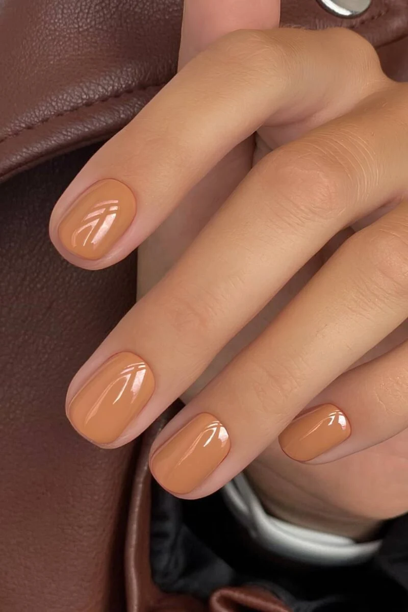 Caramel brown nails