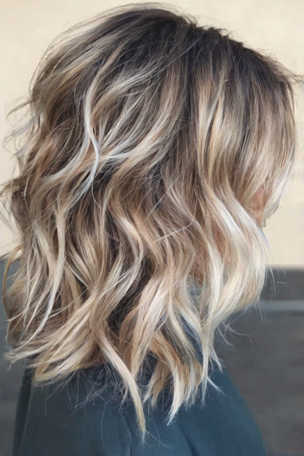 Wavy lob haircut with natural air-dried texture