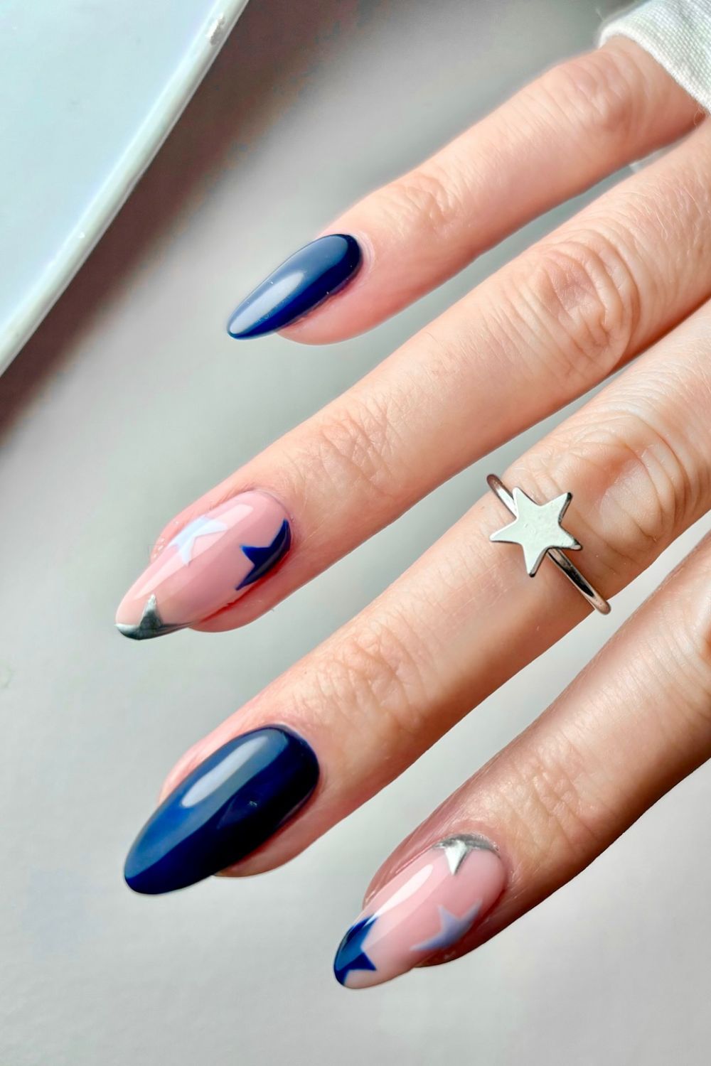 Winter blue nail design