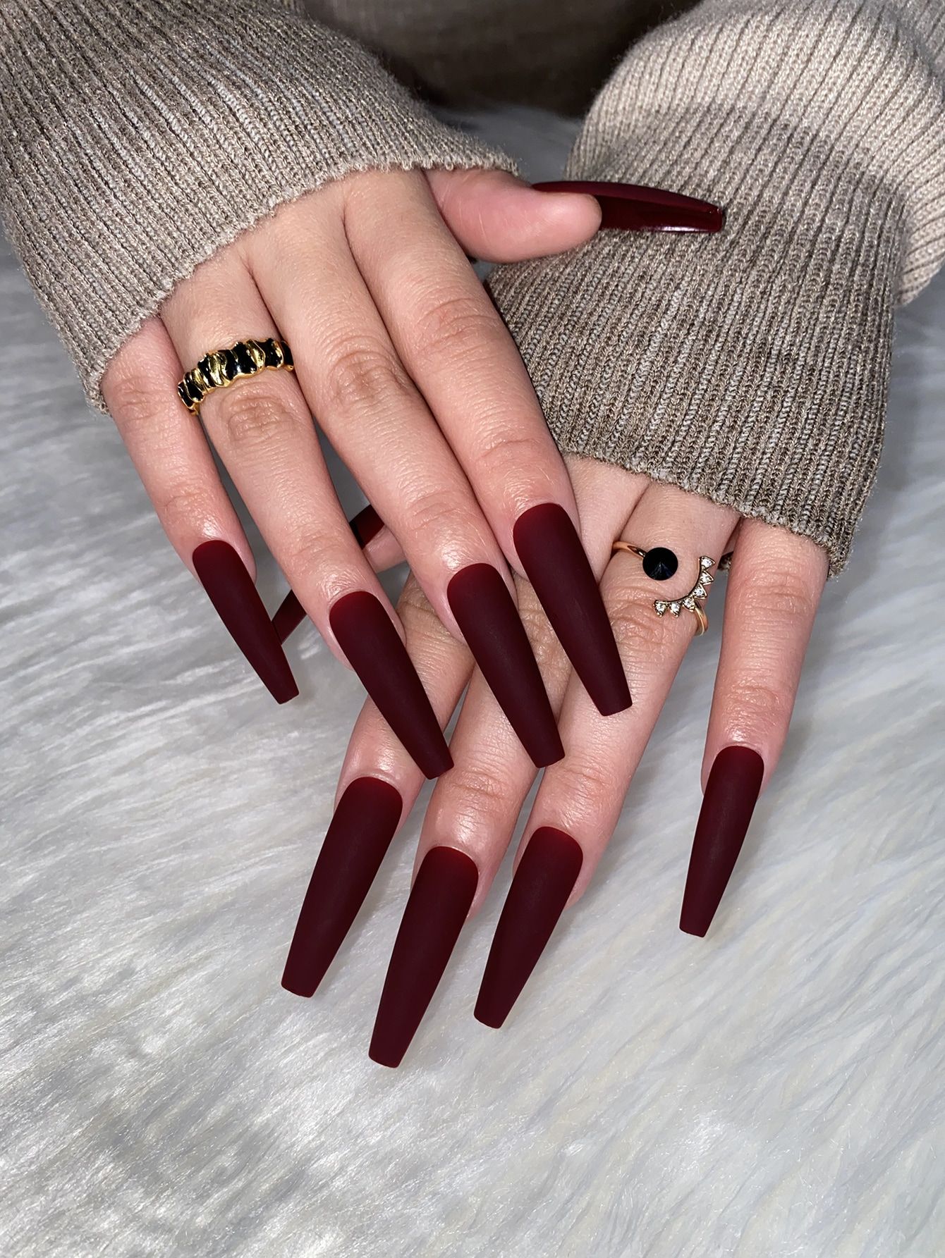 Dark red matte coffin nails