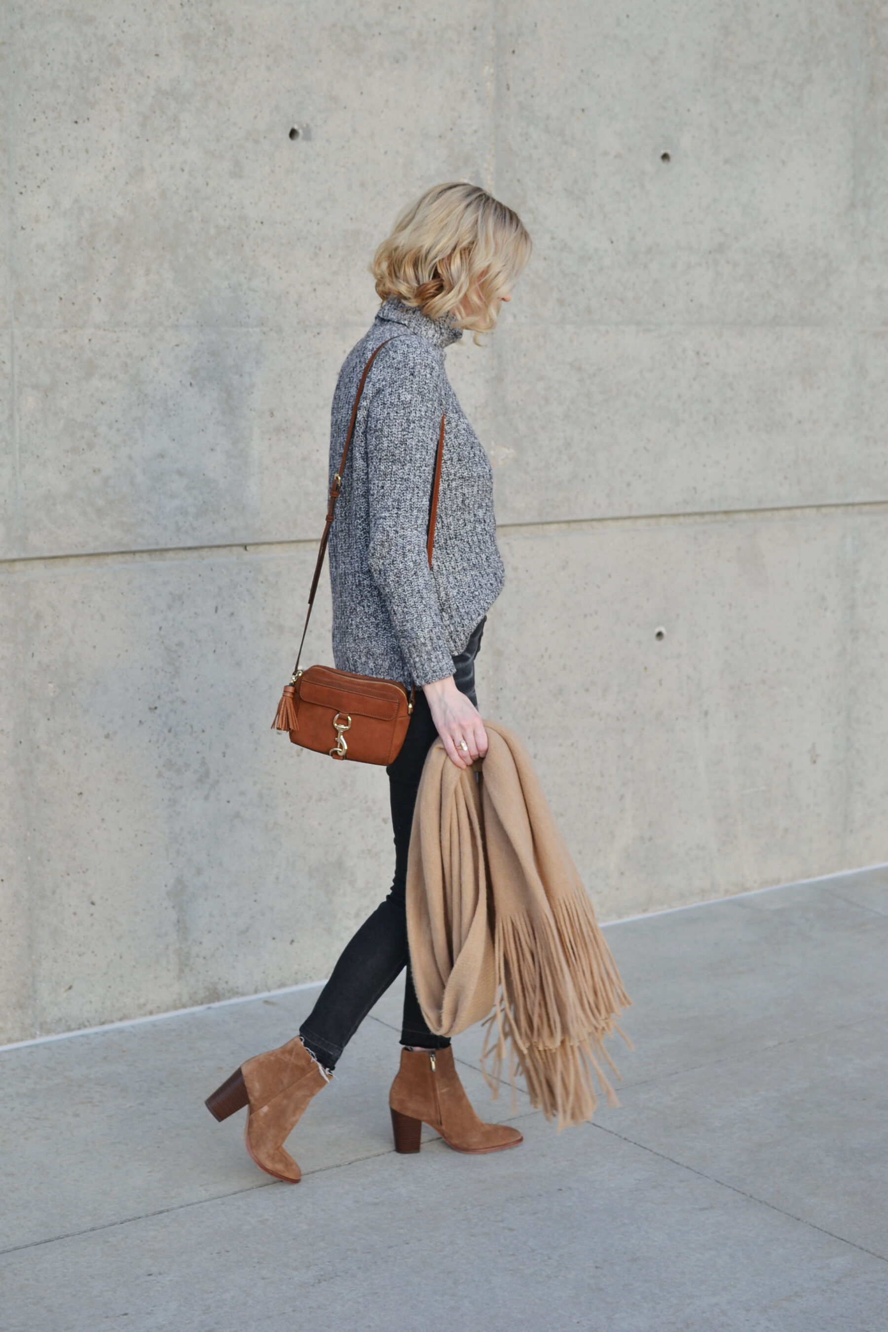 Grey and tan winter outfit pairing