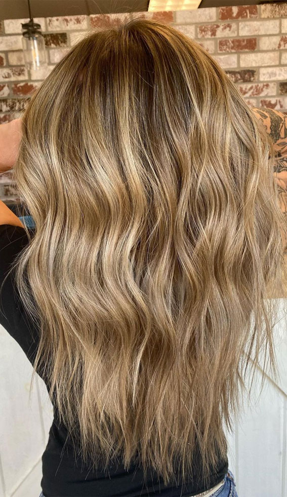 Bronde hair with honey blonde ribbon highlights