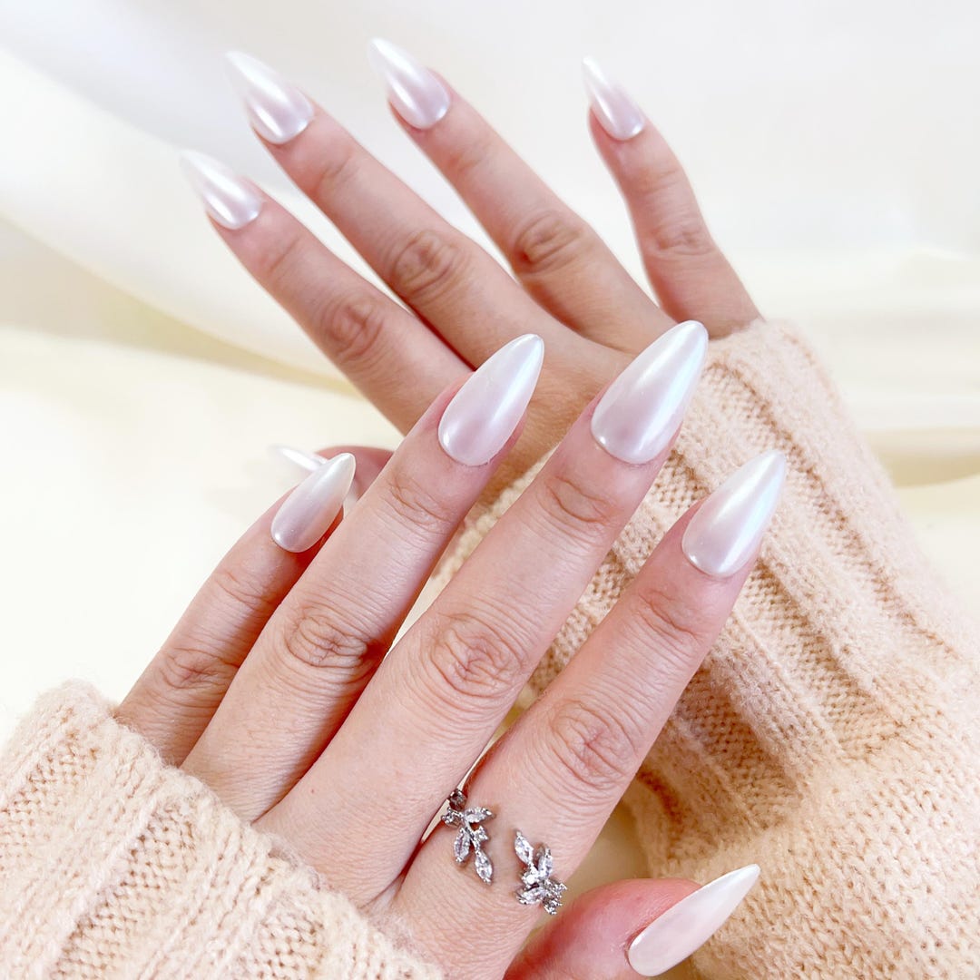 White glazed donut chrome press-on nails with pearly shine