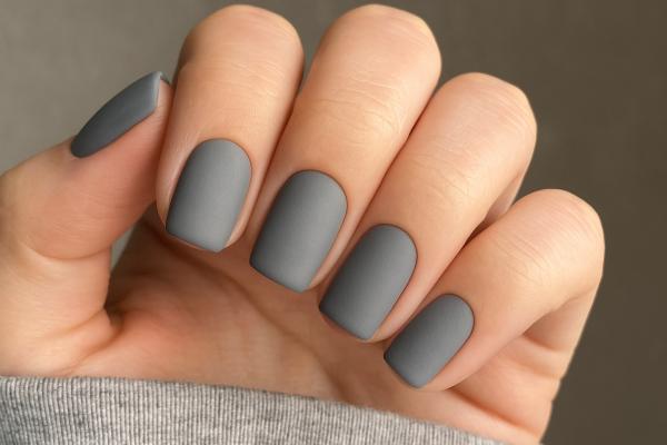 Matte gray nails